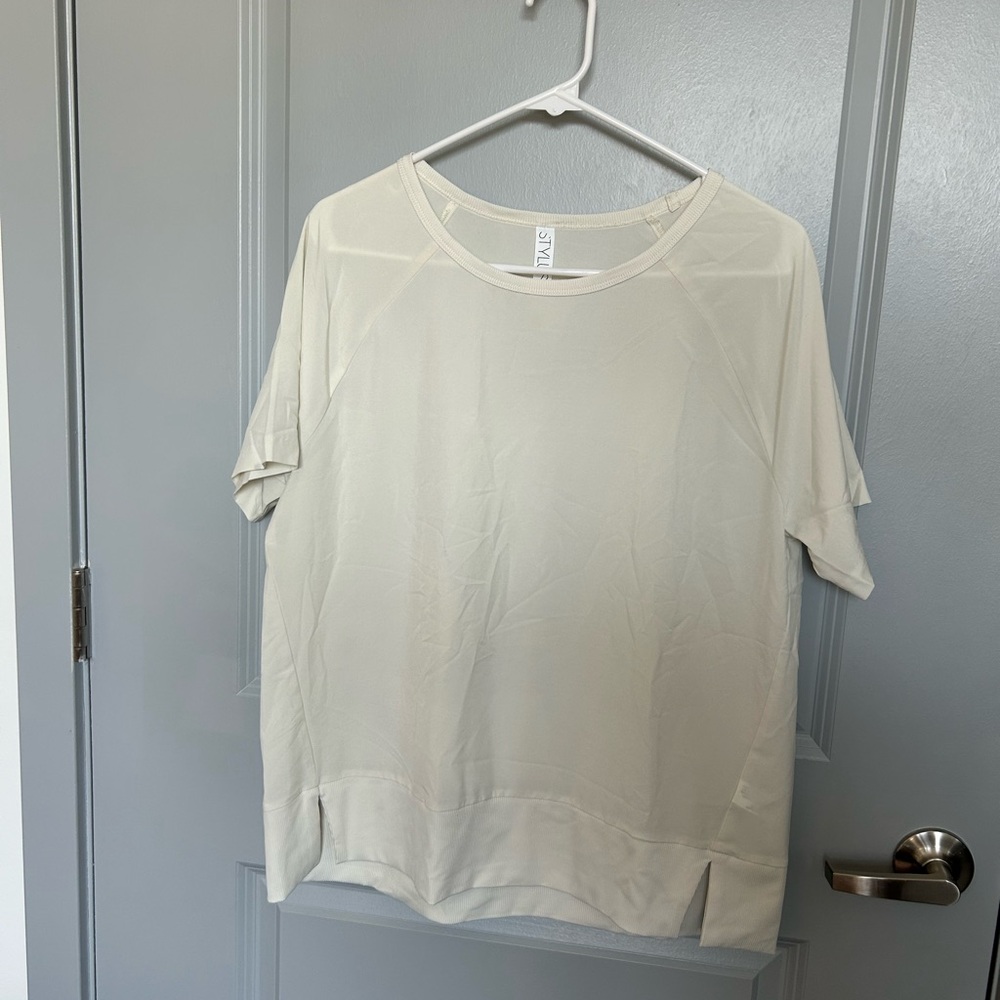 Stylus Cream Active Workout Shirt
